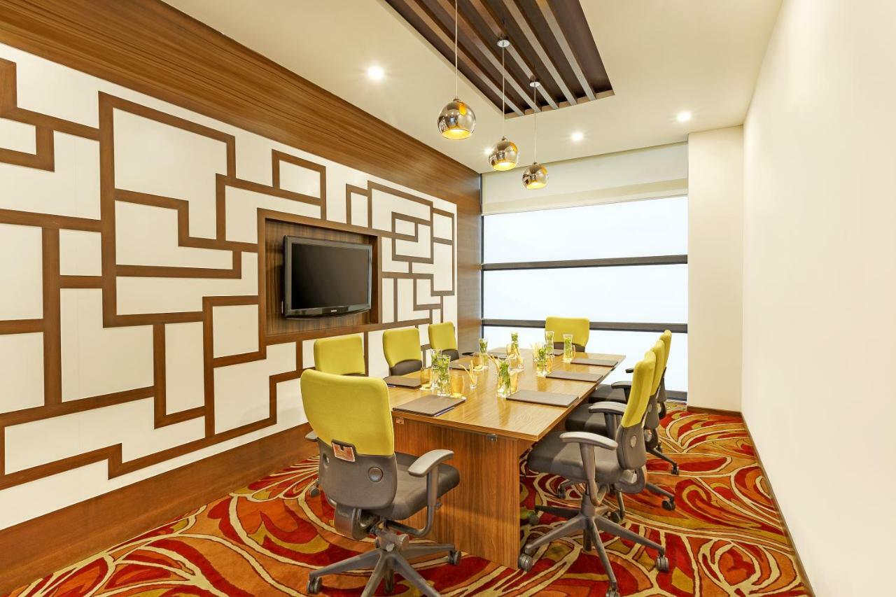 Sarovar Portico Outer Ring Road Bangalore Exterior foto